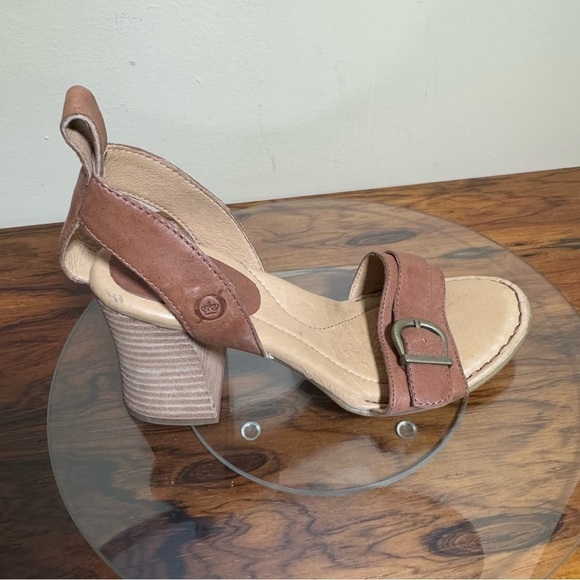 Born Tahlia Sandal - SINGLE SHOE - Picture 1 of 7